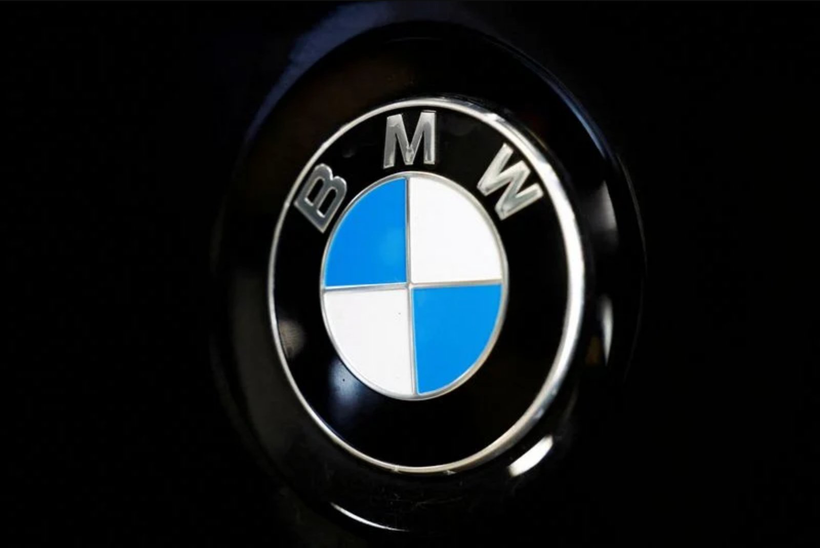 Ferrari and BMW Accelerate Industry Shift from Copper to Lower-Cost Aluminium Wiring
