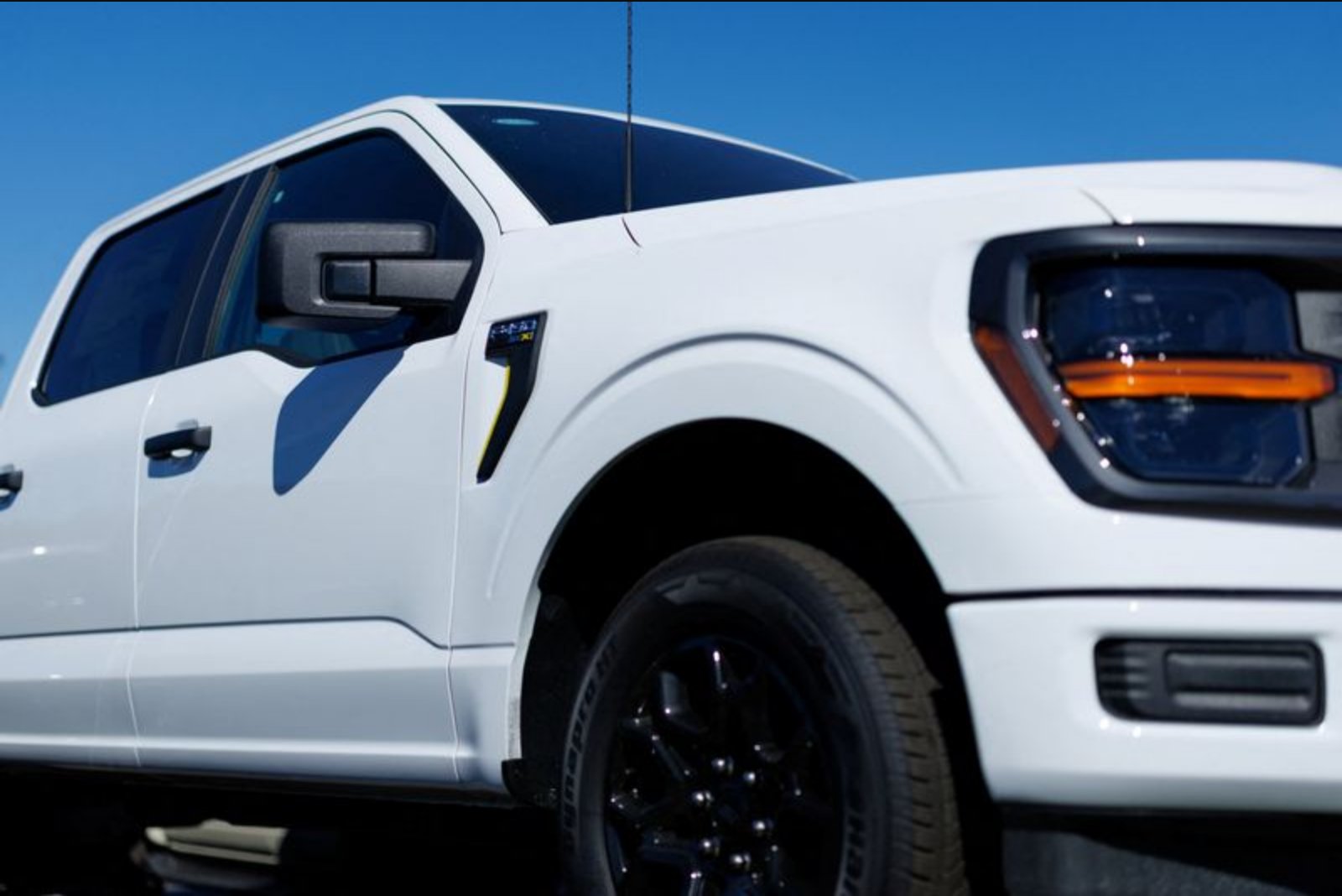 Ford boosts annual profit guidance after tariff refund, but aluminum supply woes persist