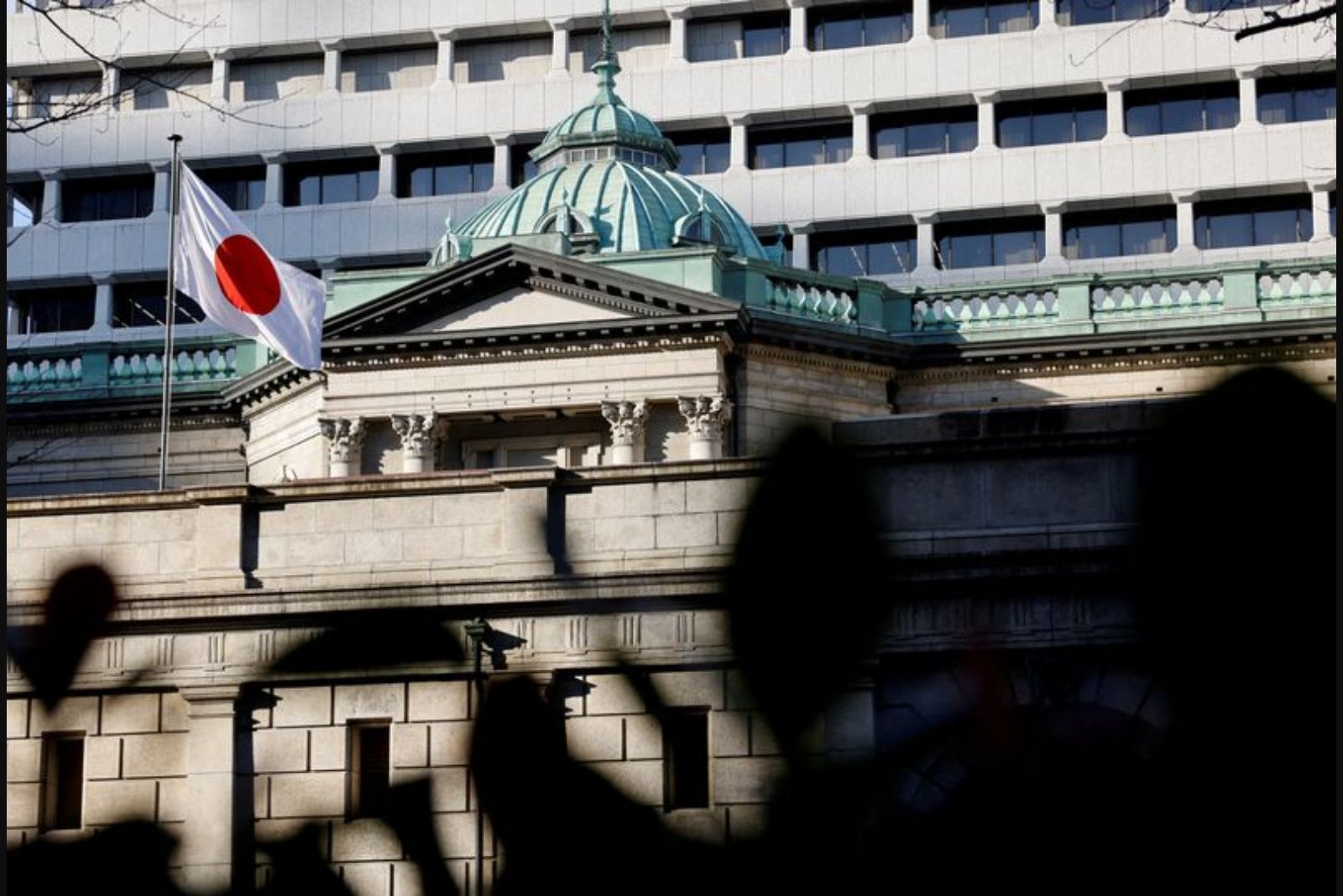 BOJ Says Weak Yen Is Amplifying Japan’s Inflation and Could Prolong Price Pressures