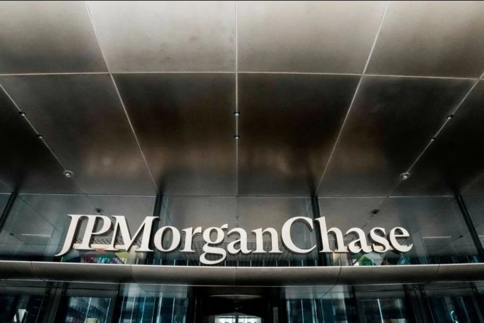 Delaware Court Refuses JPMorgan Request to Cut Off Legal Fees for Charlie Javice