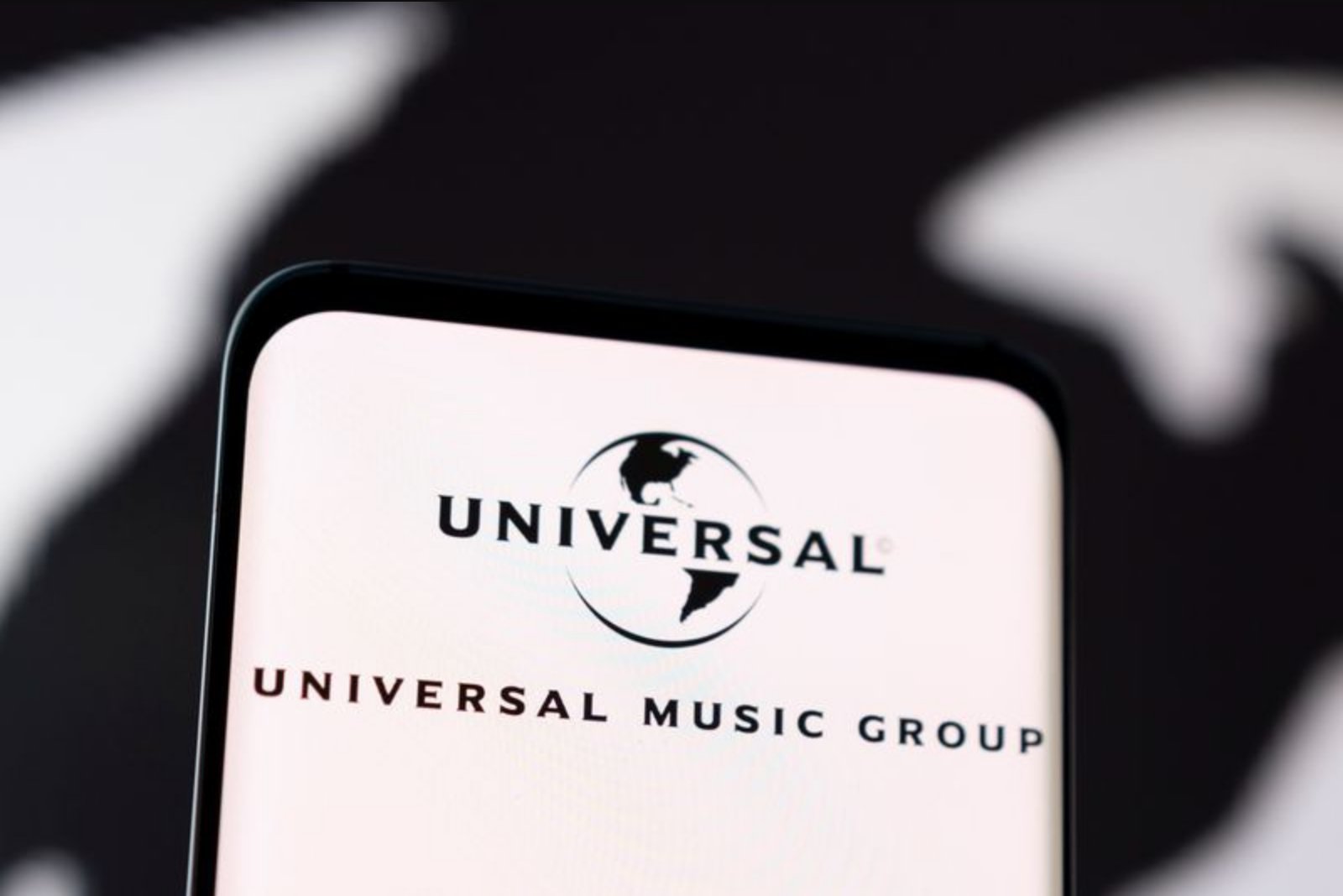 Universal Music's Board Rejects Pershing Square Offer