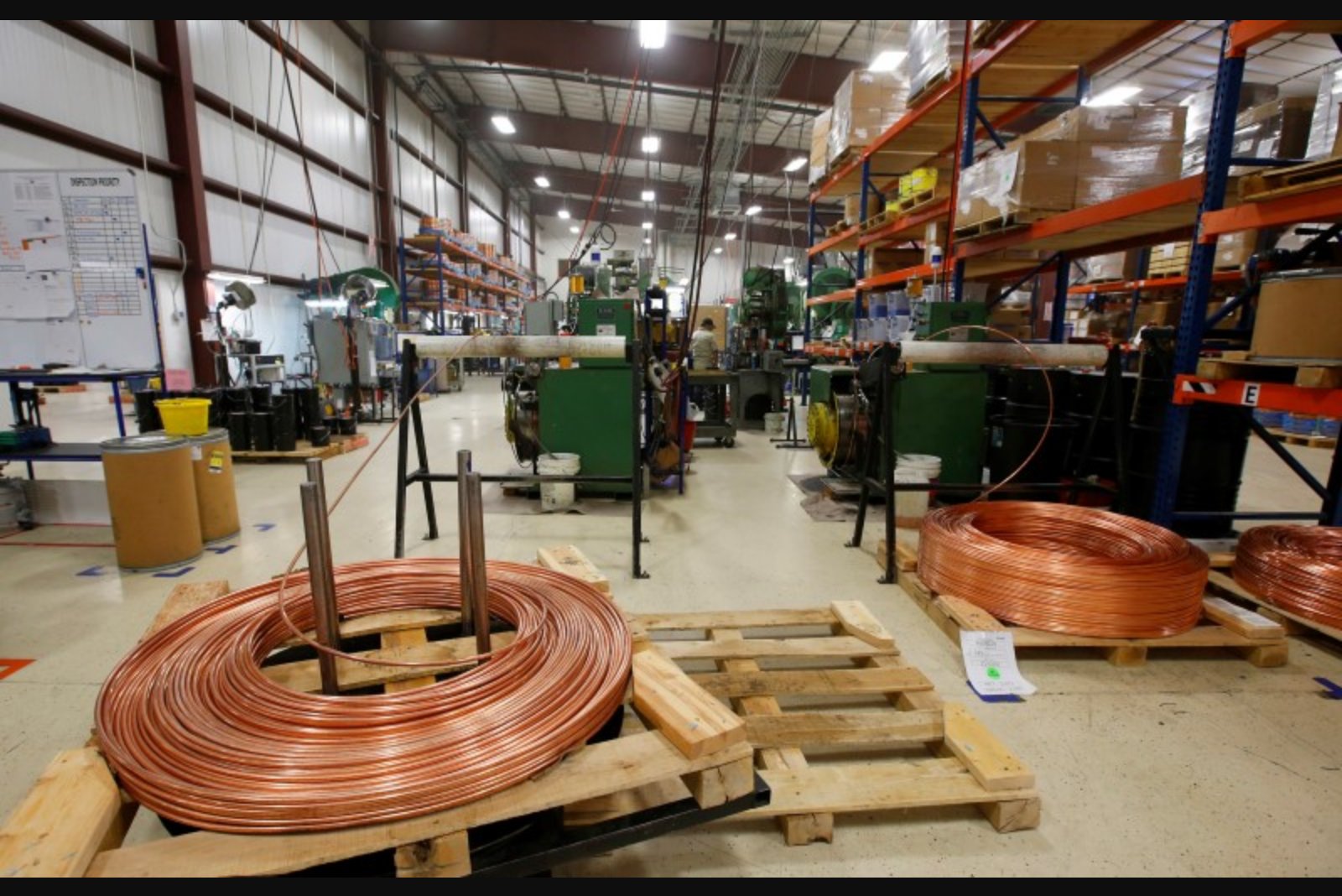 Copper Climbs to Month-High as Hints of Iran Conflict De-escalation Ease Market Fears