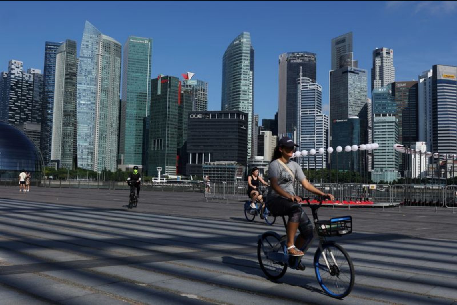 Singapore GDP Surpasses Advance Estimate, Expands 6.9% Year-on-Year in Q4 2025