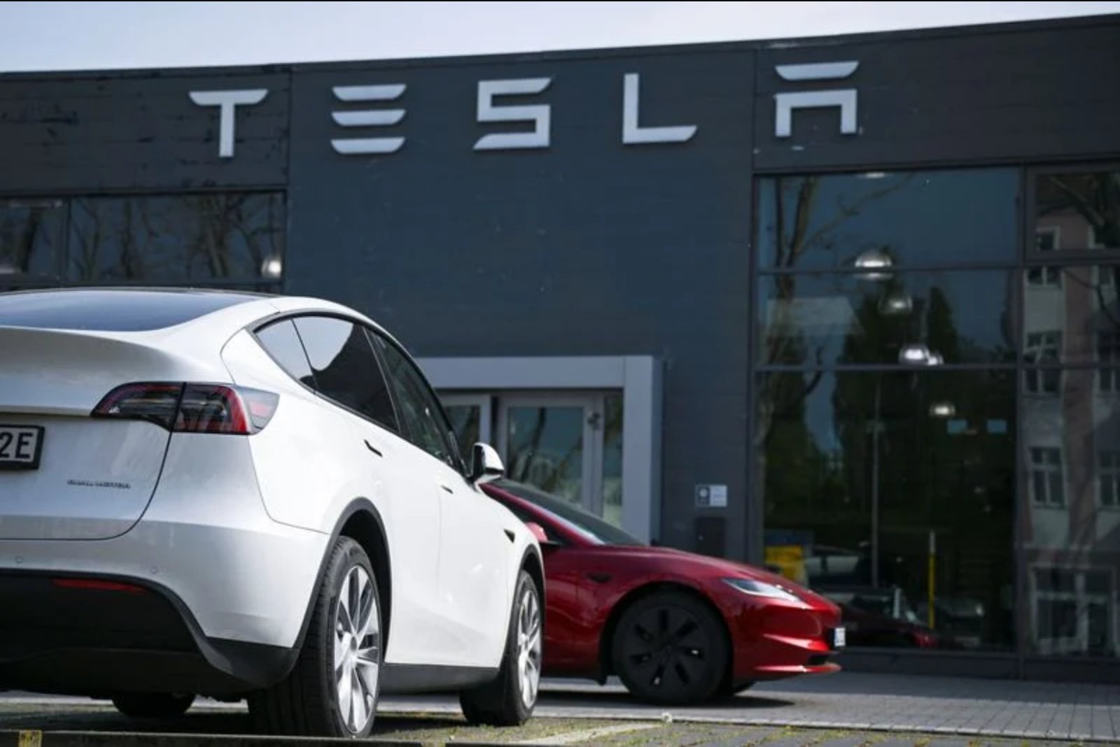 Tesla's Q2 Deliveries Top Estimates as European Demand Recovers