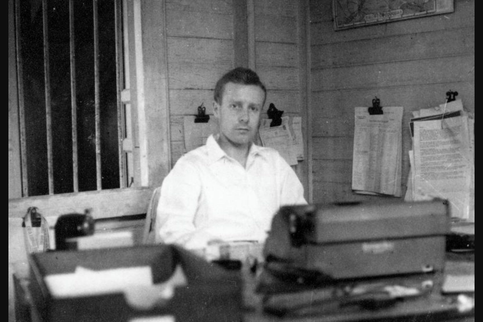 Michael Nelson, Architect of Reuters' Digital Turn, Dies at 97