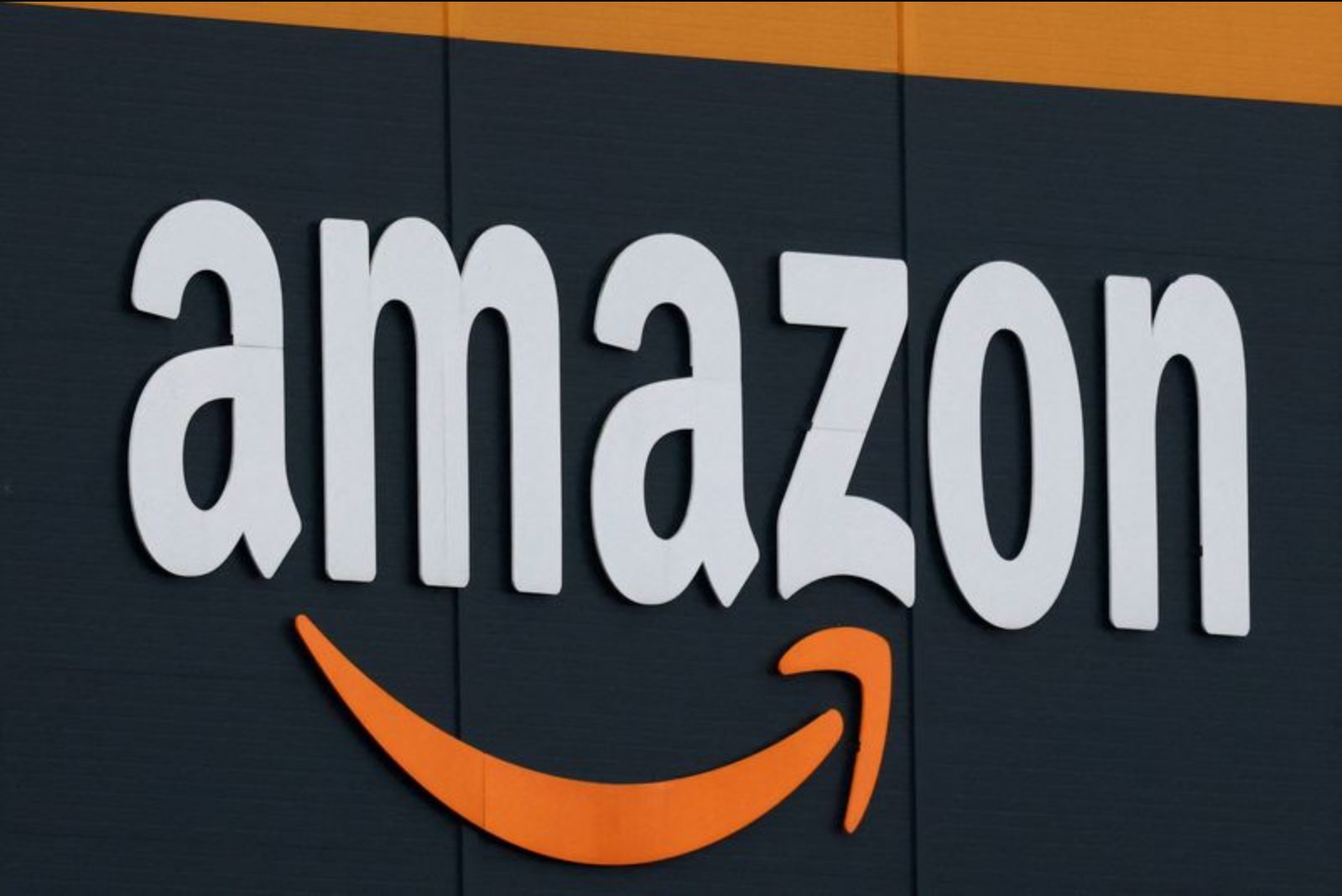 Amazon Deepens Bet on Big-Box Grocery Stores with First Mega-Store Outside Chicago