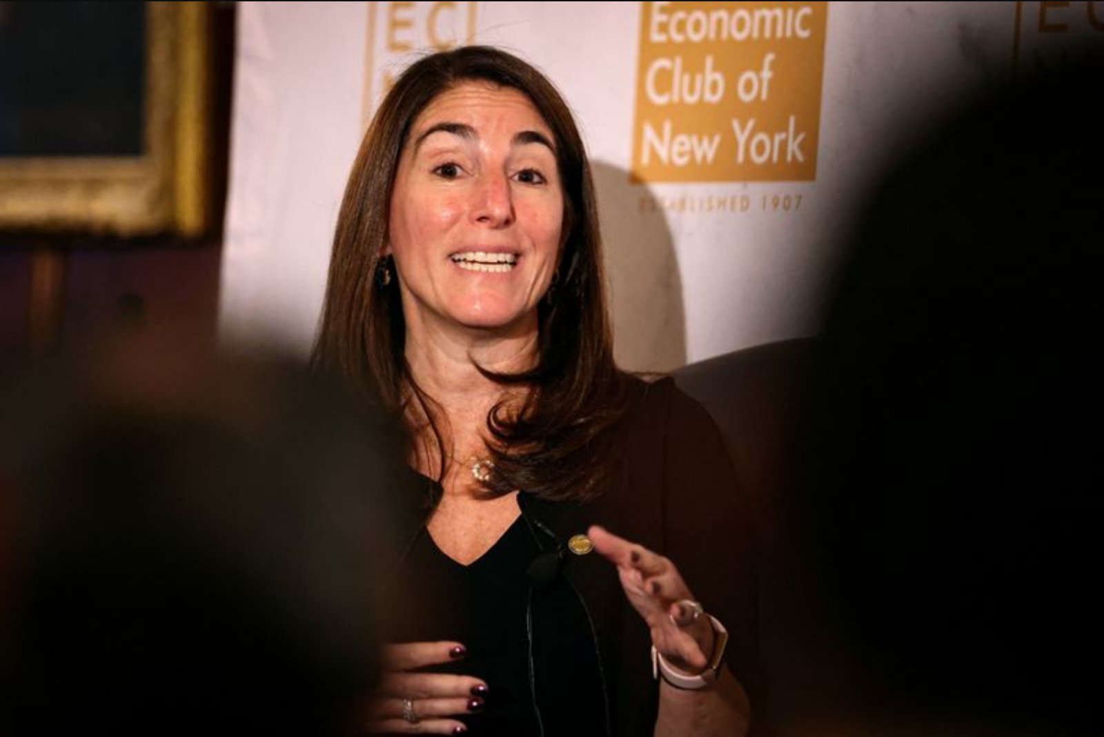 Fed Officials Flag Inflation as Primary Concern, Say Labor Market Less Troubling