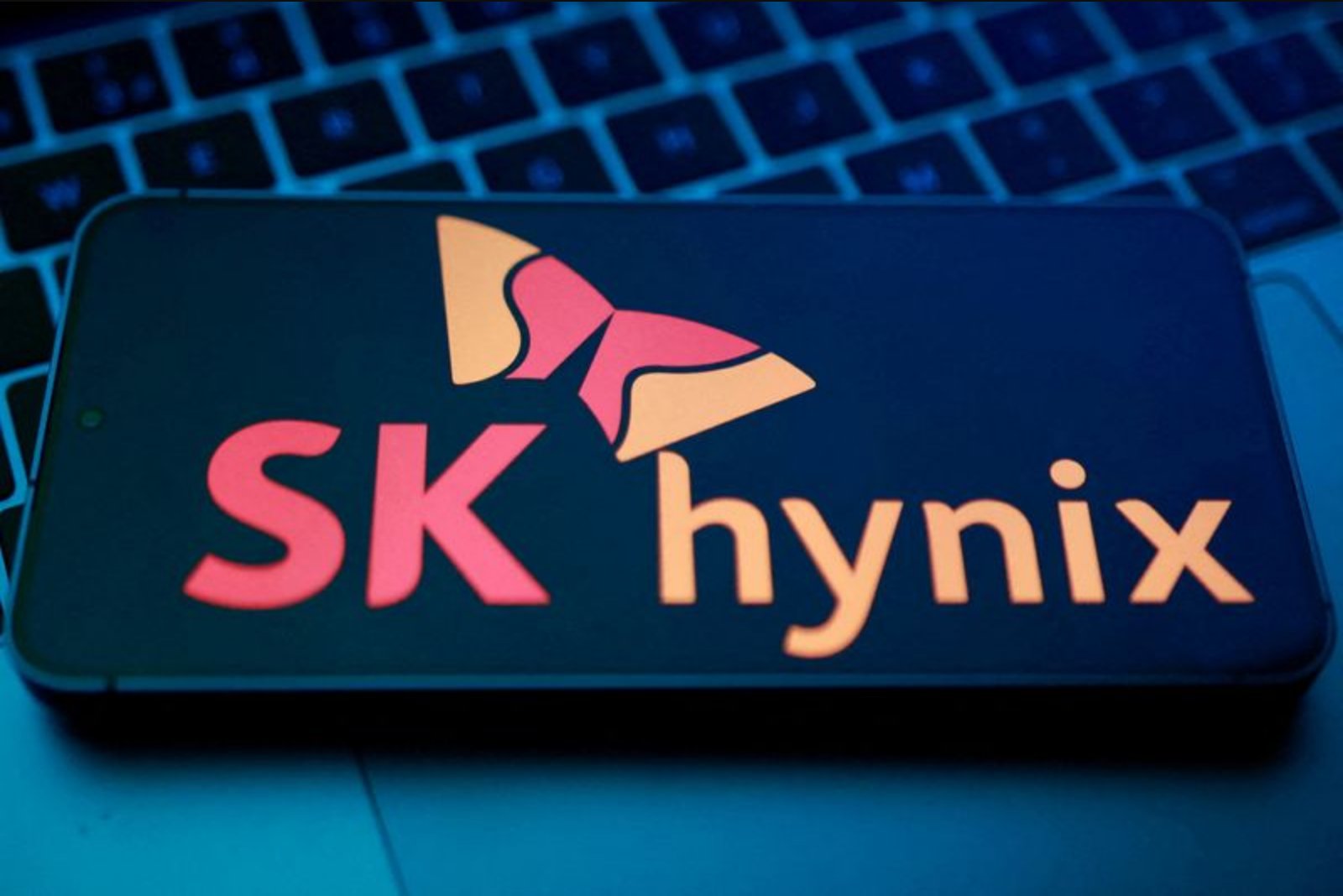 Big Tech Floods SK Hynix with Investment Offers as Memory Shortage Intensifies