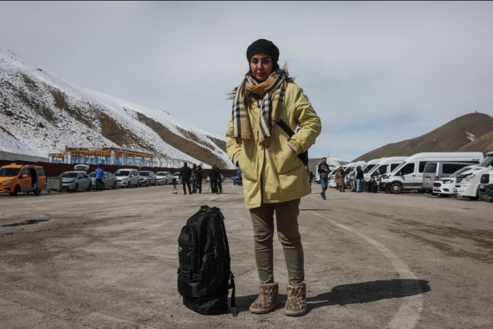 Crossing Under Snow: Voices and Choices at the Kapikoy Iran-Turkey Border