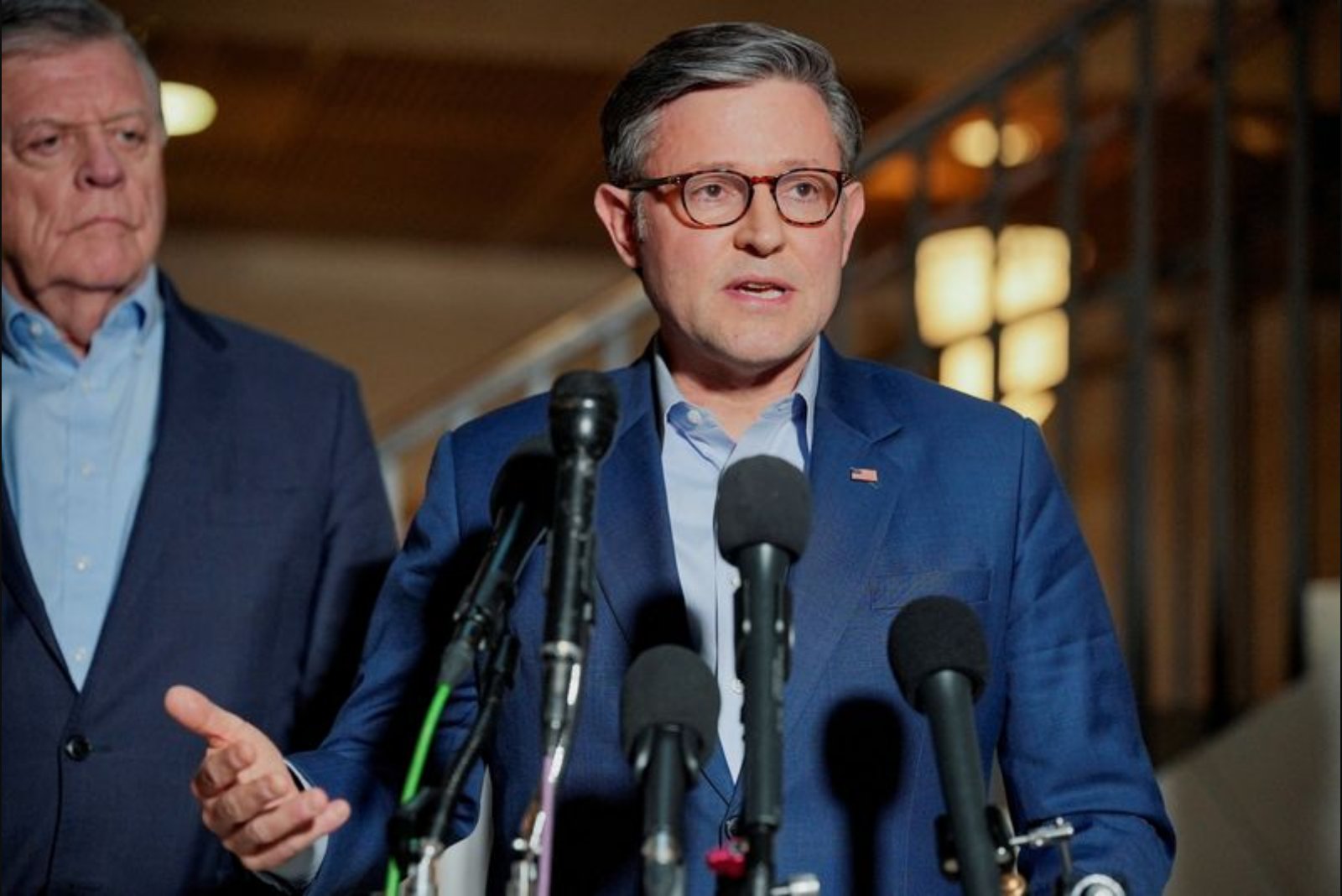 Republicans Back White House Authority for Iran Strikes as Democrats Seek War Powers Vote