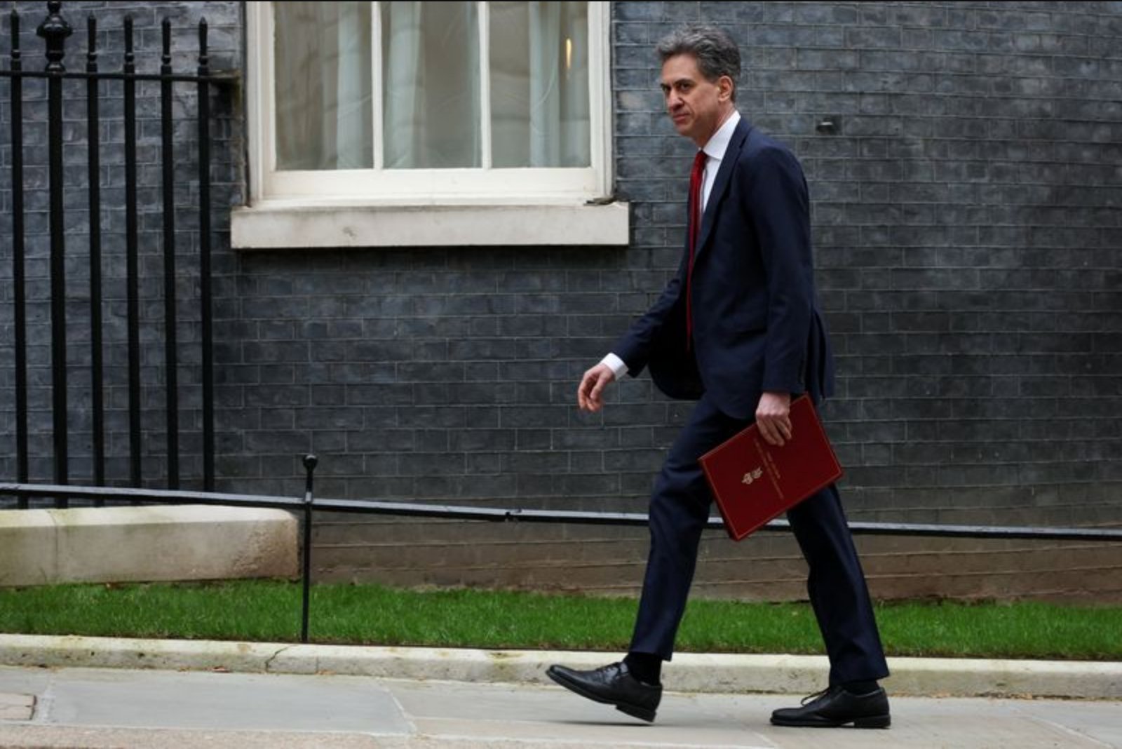 UK Launches Probe After Leak Reveals Debate Over U.S. Request to Use British Bases