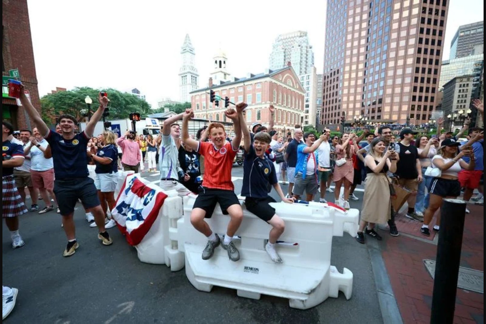 Visitors Find a Warm Reception as U.S. Co-Hosts World Cup, Easing Early Skepticism