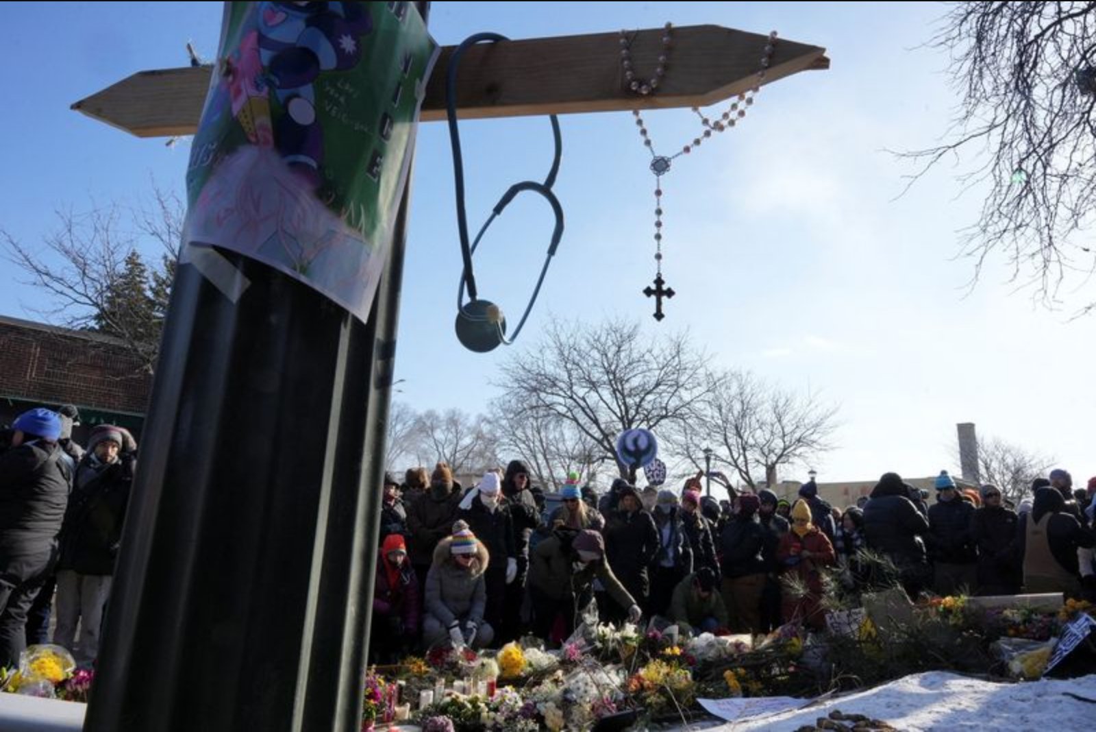 Preliminary U.S. Review of Alex Pretti Shooting Does Not Say He Brandished a Firearm