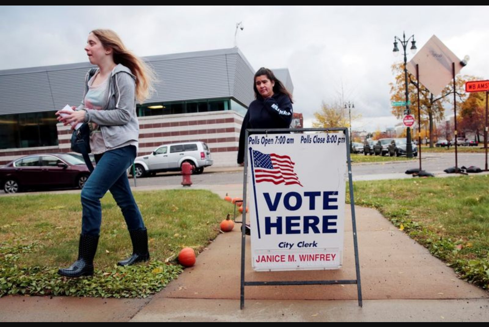 Democrats roll out 'Local Listeners' to re-engage sporadic voters in competitive states