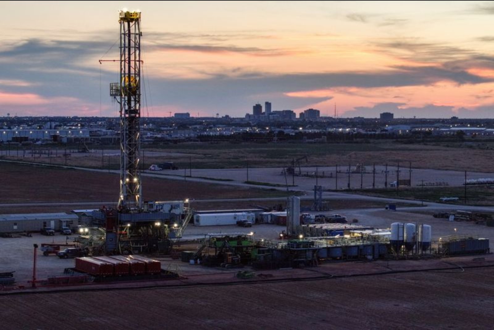 EagleRock Raises $320.1 Million in U.S. IPO, Lists as EROK Amid Permian Asset Play