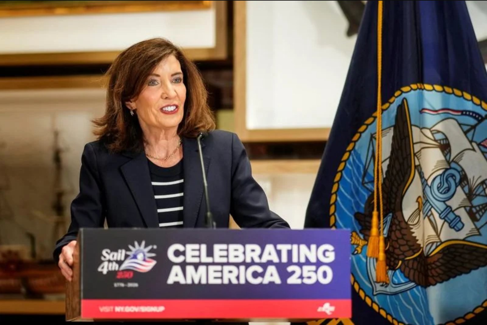 New York Imposes One-Year Moratorium on Large Data Center Construction