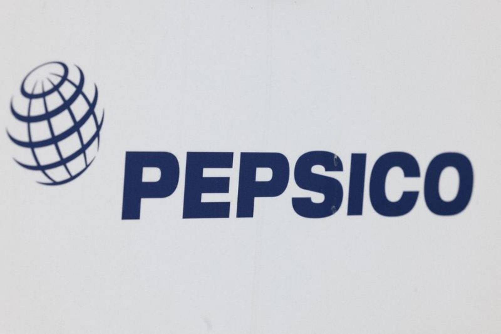 PepsiCo to Lift Prices on Certain Single-Serve Chip Packs in U.S. as Costs Rise