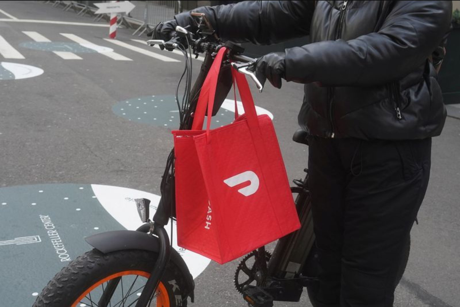 DoorDash launches temporary fuel relief program as pump prices surge