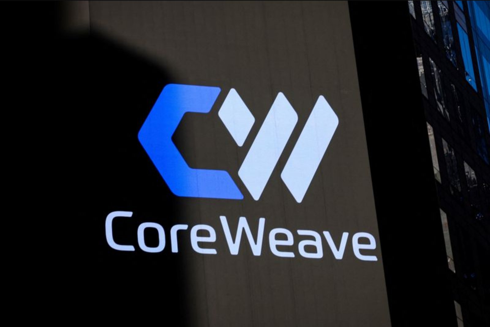 CoreWeave Agrees to Provide Anthropic with Cloud Capacity; Shares Rise in Premarket