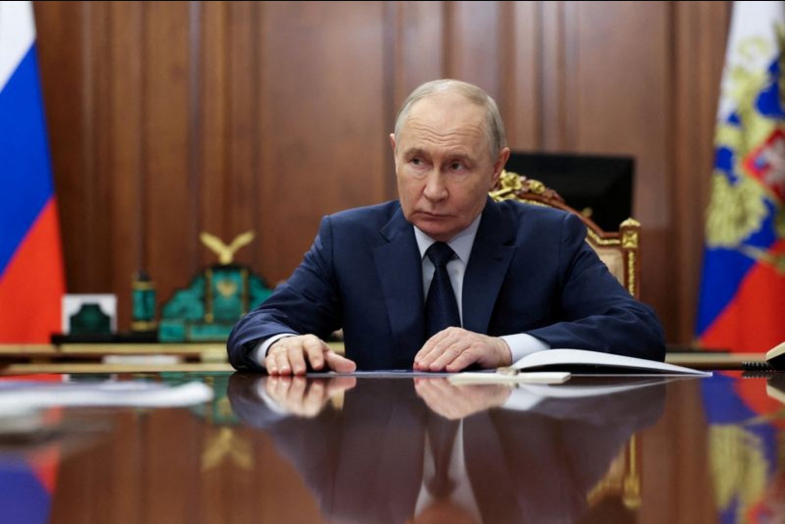 Kremlin Seeks Measures as Russia Records Sharpest Contraction in Over Three Years