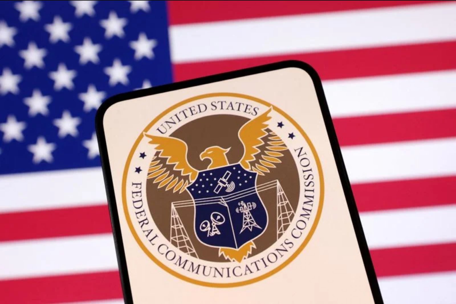 FCC to advance 2027 Upper C-Band auction, plans 160 MHz for 5G use