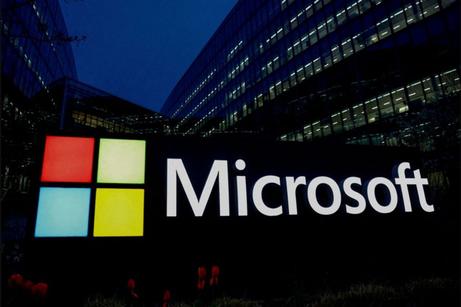 Microsoft's Azure Revenue Outpaces Estimates as AI Spending Shows Early Returns