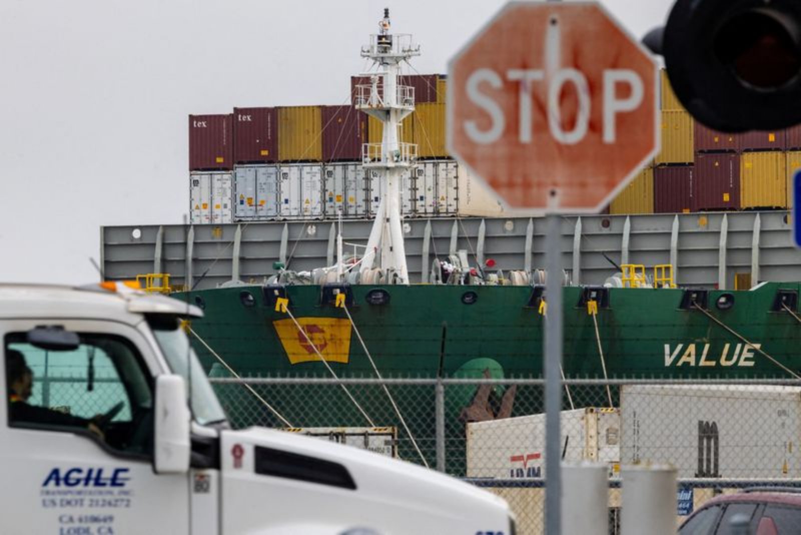 Market for Tariff Refund Claims Jumps After Supreme Court Rules Emergency Levies Illegal