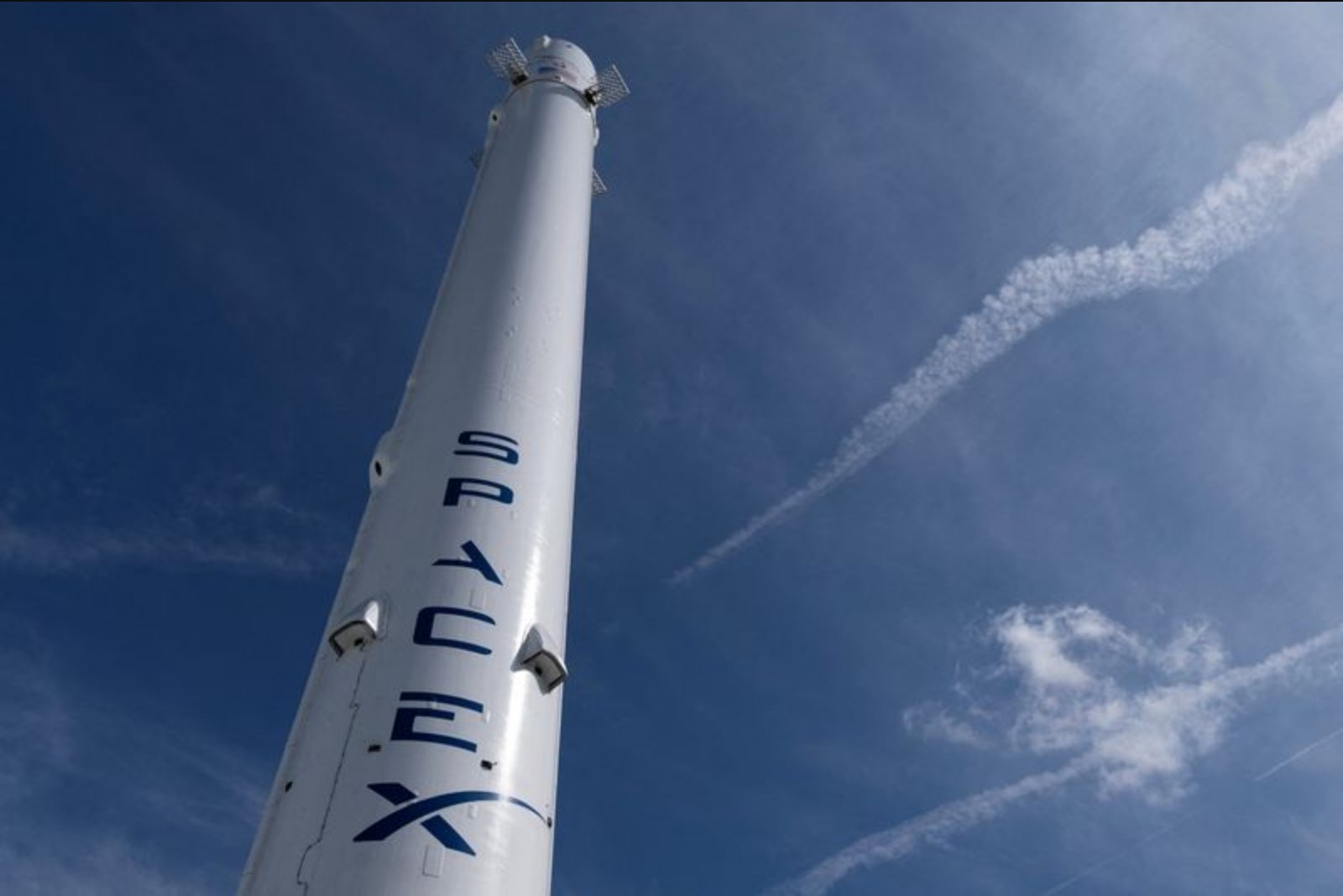 SpaceX Secures $20 Billion Bridge Loan to Consolidate Debt Ahead of Planned IPO