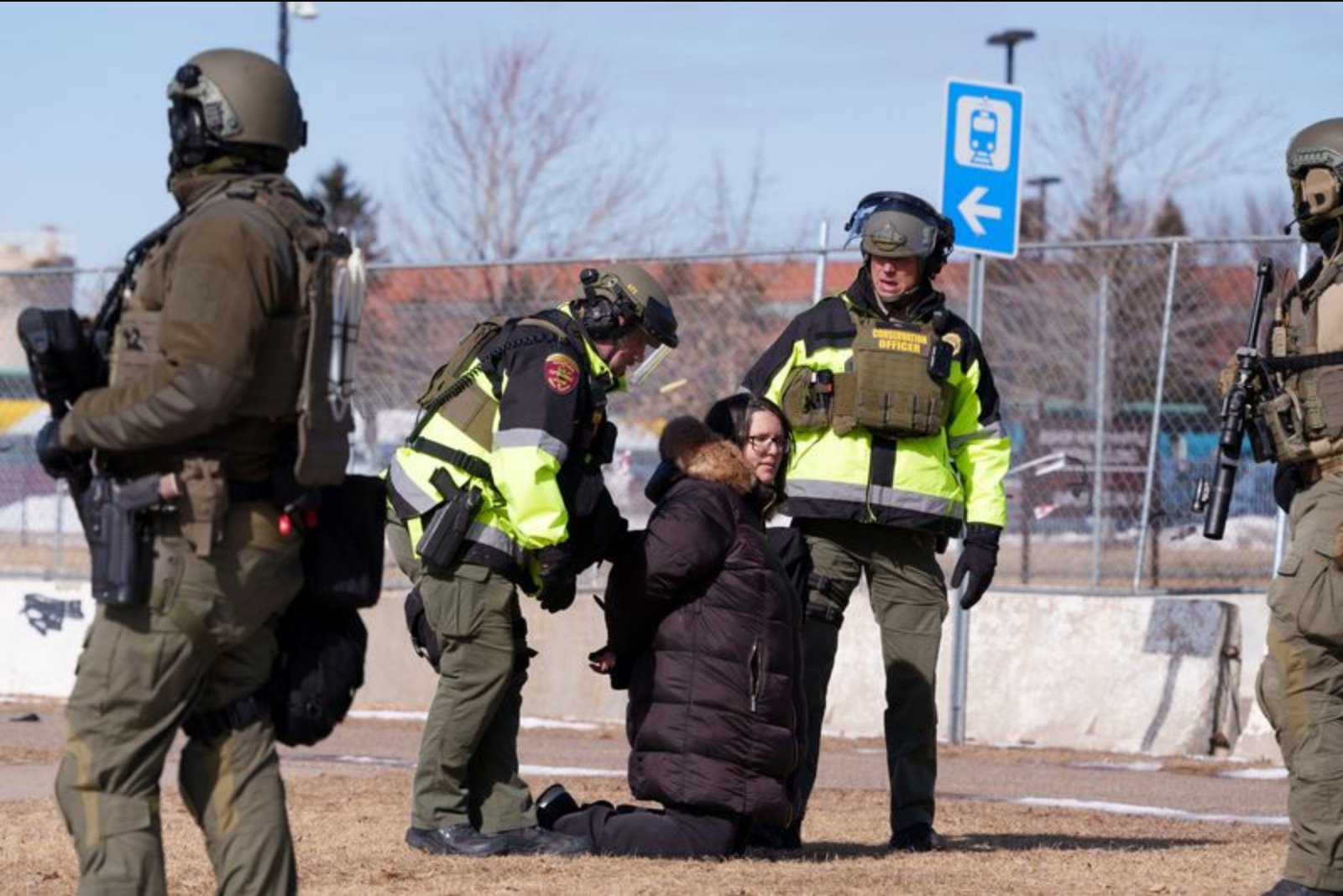 Appeals Court Backs Administration’s Mandatory Immigration Detention Policy