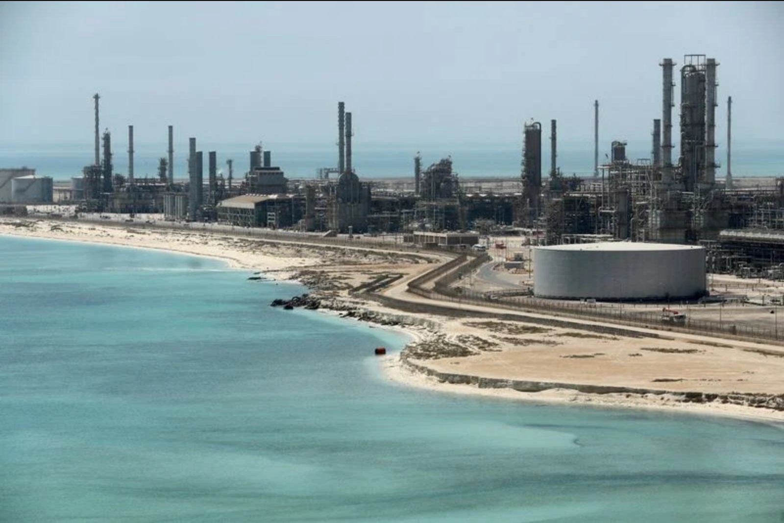 Aramco Helicopter Crash Near Ras Tanura Kills 14, Authorities Open Probe
