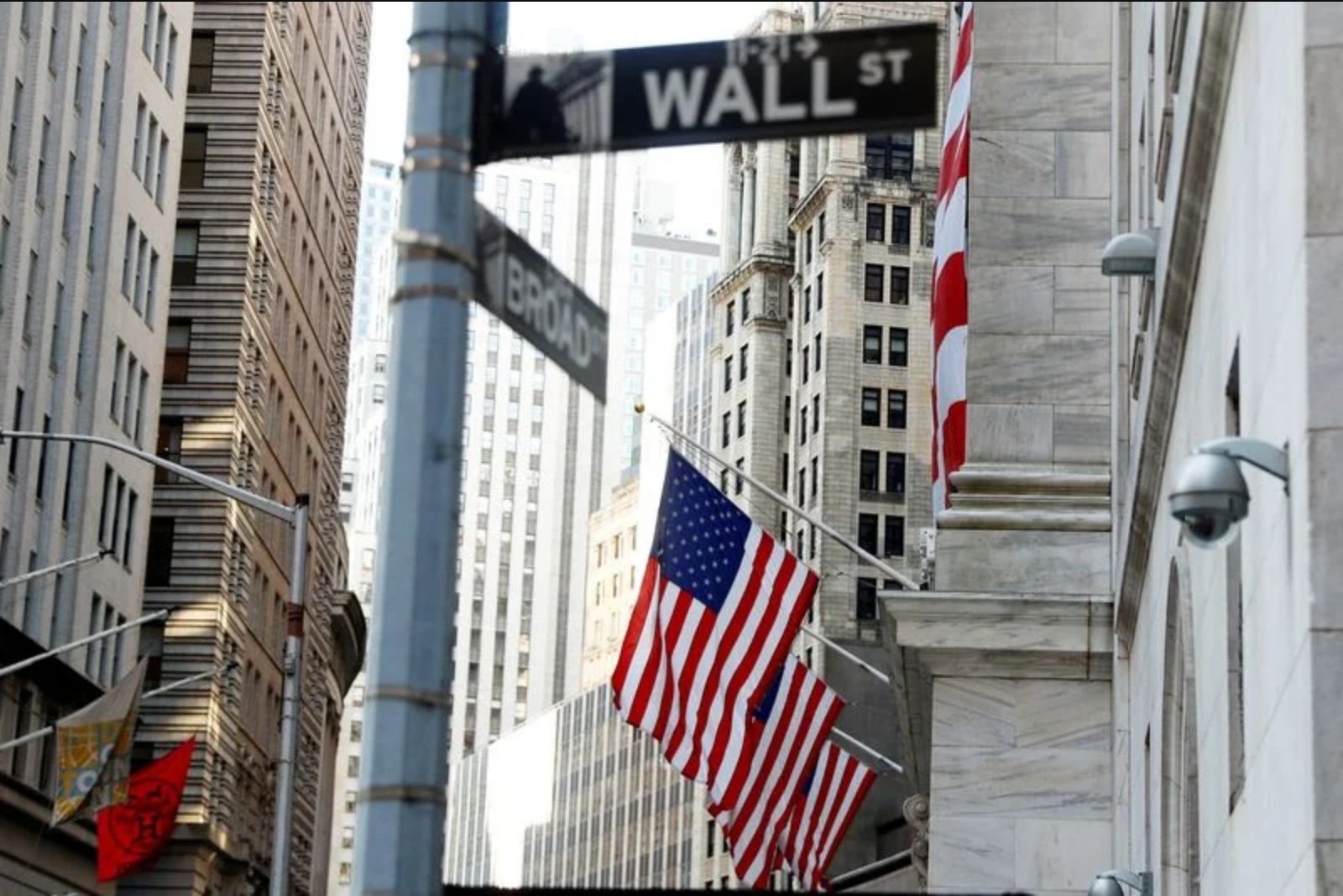 Wall Street's Deal Engine Powers Back to Life