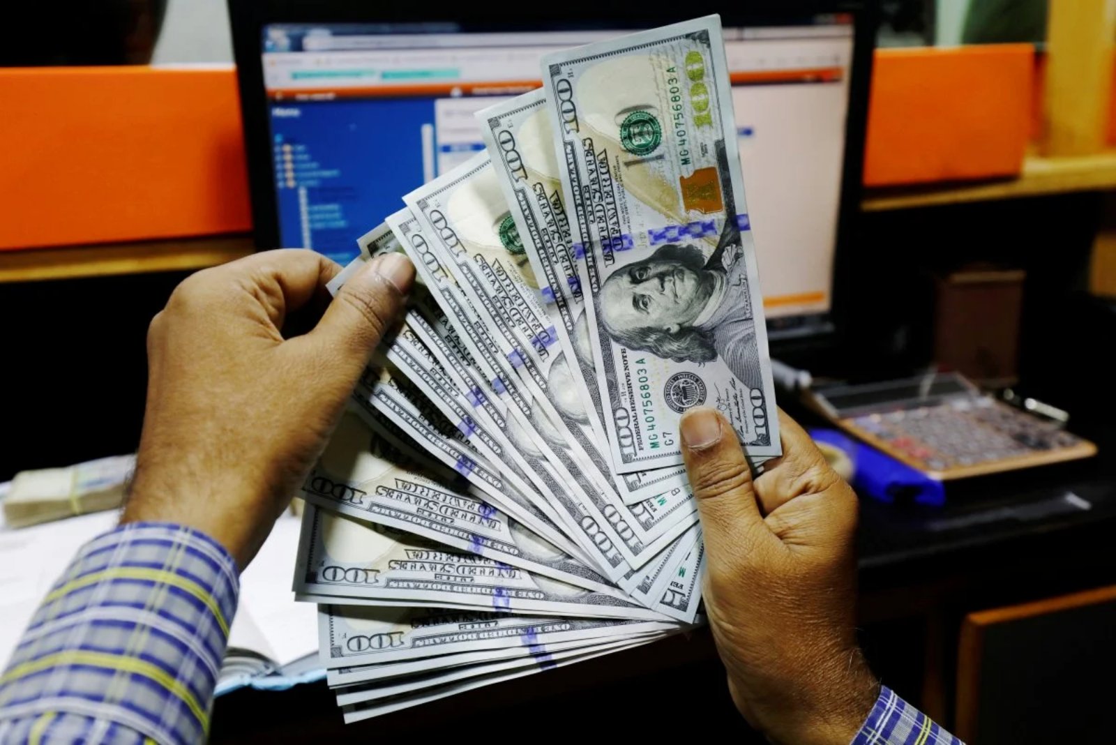 Taiwan Central Bank Sold Foreign Exchange in June, Reserves Declined to $597.15 Billion