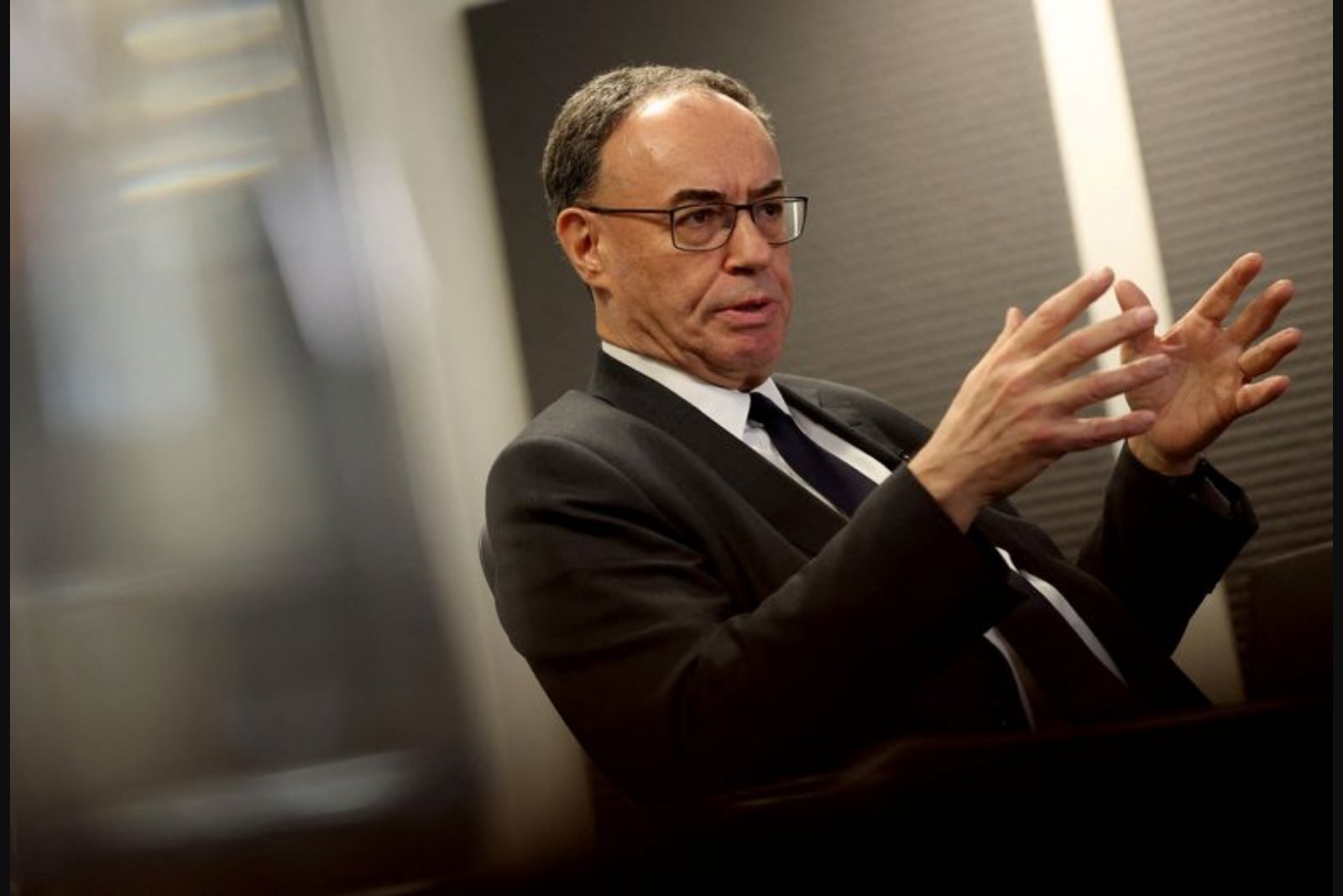 Bailey: Markets Have Moved Ahead of Themselves on Bank Rate Expectations After Iran War Shock