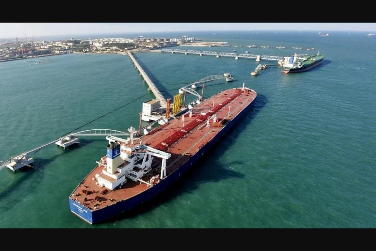 Oil prices climb as U.S.-Iran hostilities raise supply and shipping concerns