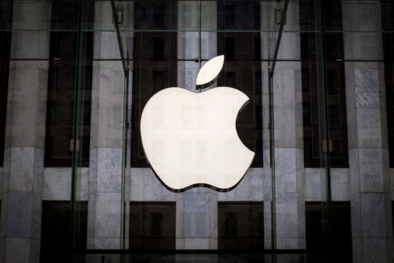 Apple refreshes MacBook lineup with new models starting at $1,099