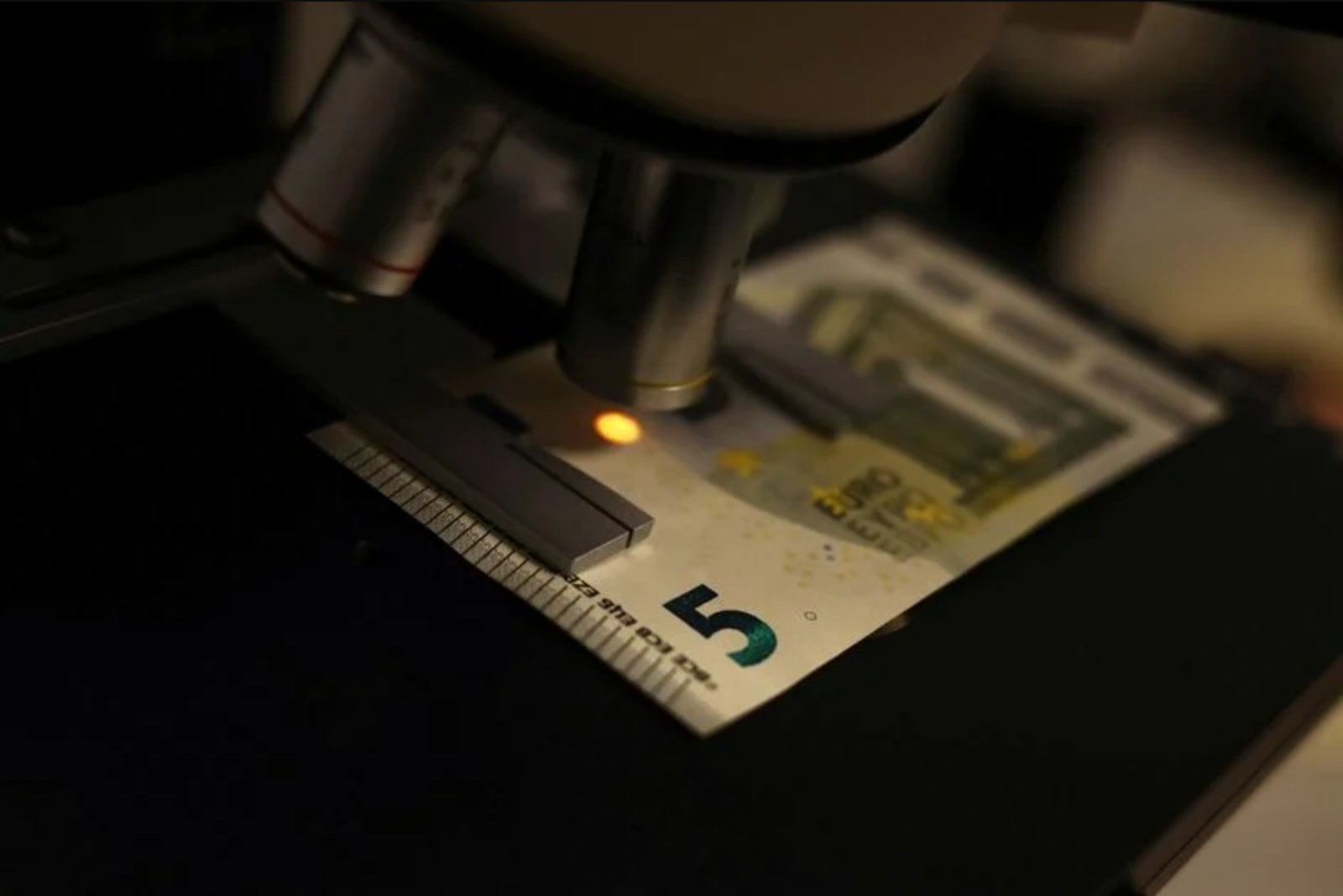 Euro-zone yields climb as Gulf fighting tightens borrowing-cost gap with US Treasuries