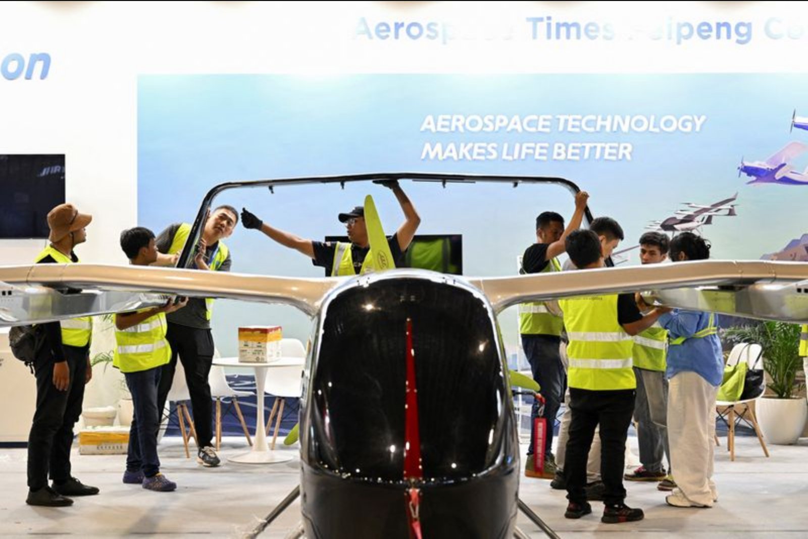 Singapore Airshow Opens as Manufacturers Struggle to Meet Surging Asia-Pacific Demand