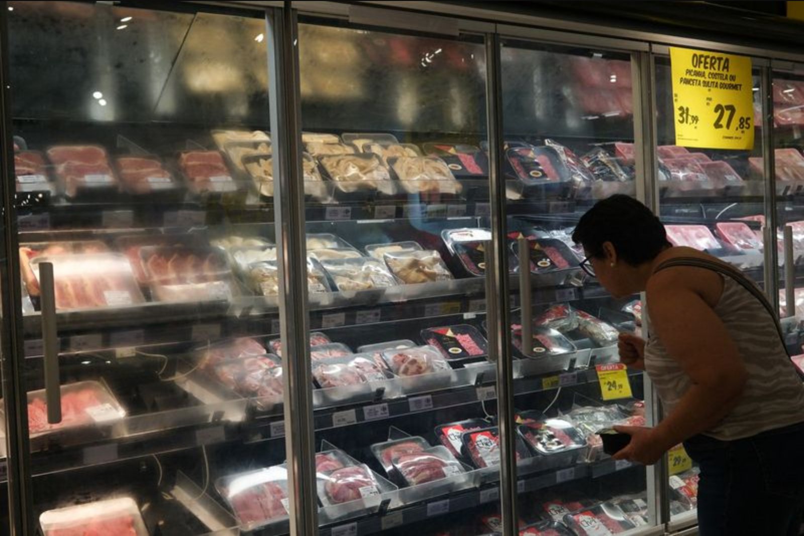 Brazil enacts 23.7 billion reais spending freeze, raises this year's primary deficit estimate