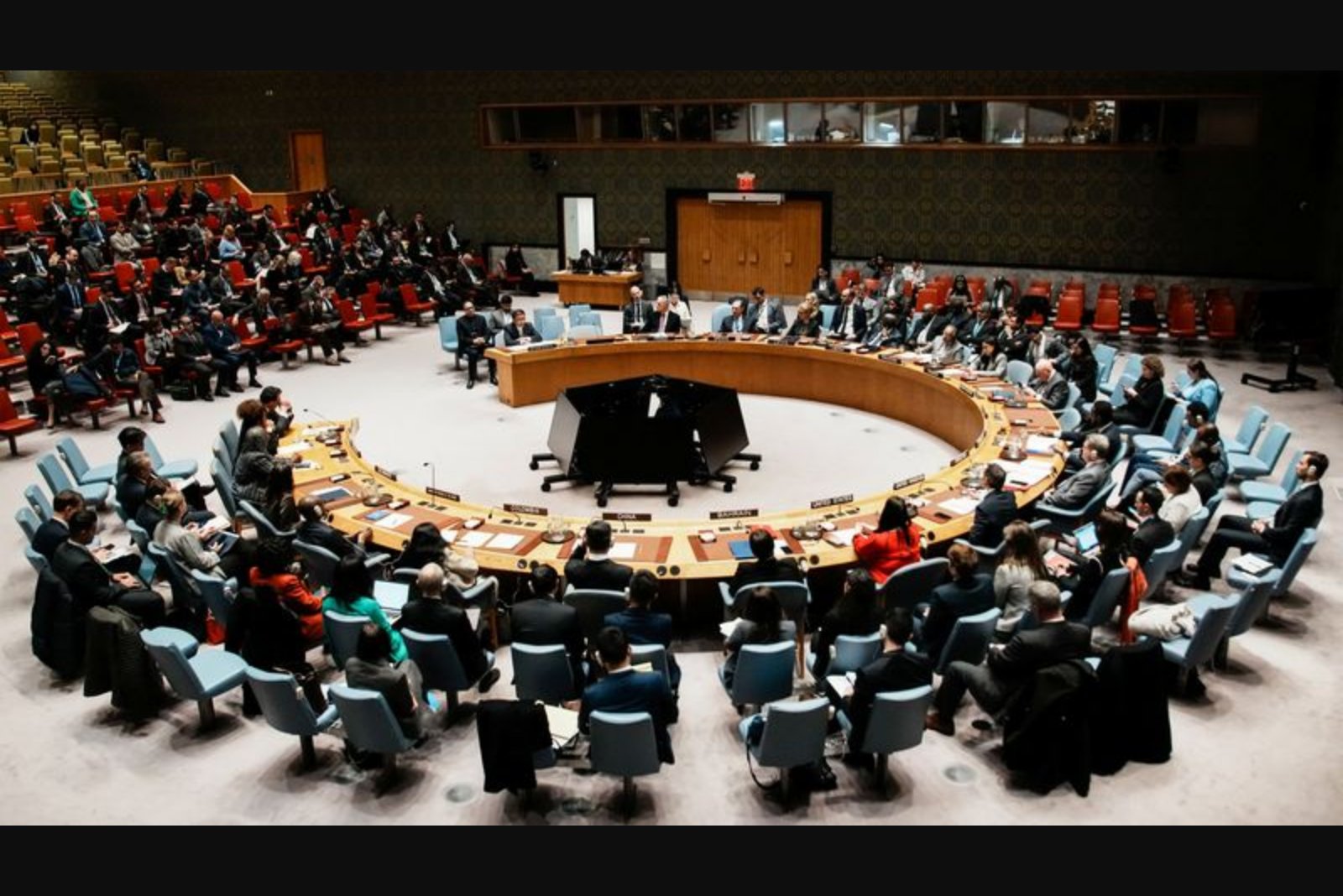 U.N. Human Rights Council Condemns Iran, Orders Expanded Inquiry into Deadly Crackdown