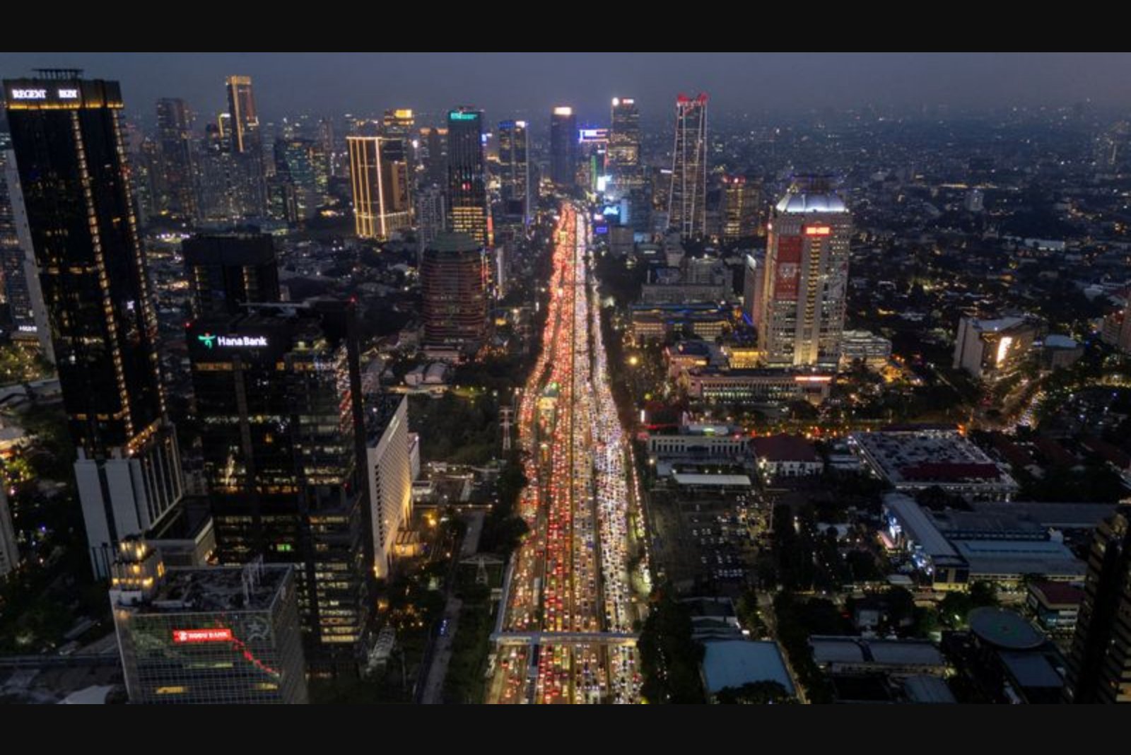 Fitch: Brief breach of Indonesia's 3% deficit limit linked to Iran war would not prompt an immediate downgrade