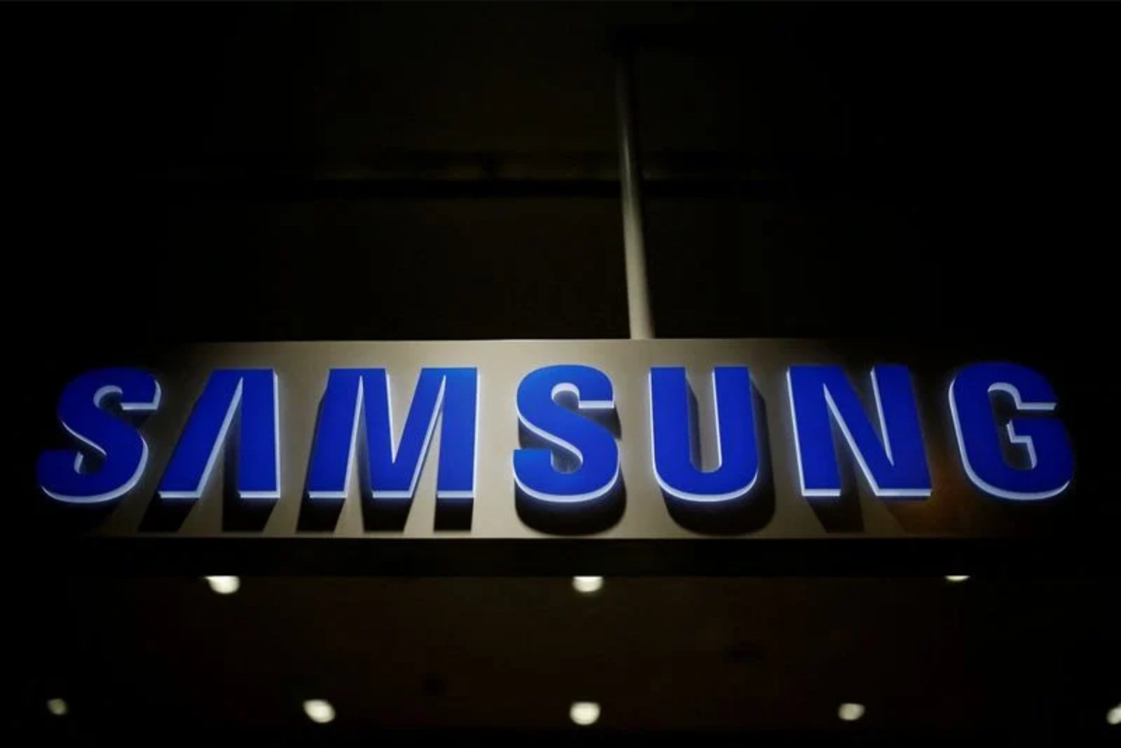 Calmer markets ahead of earnings rush as Samsung and banks take centre stage