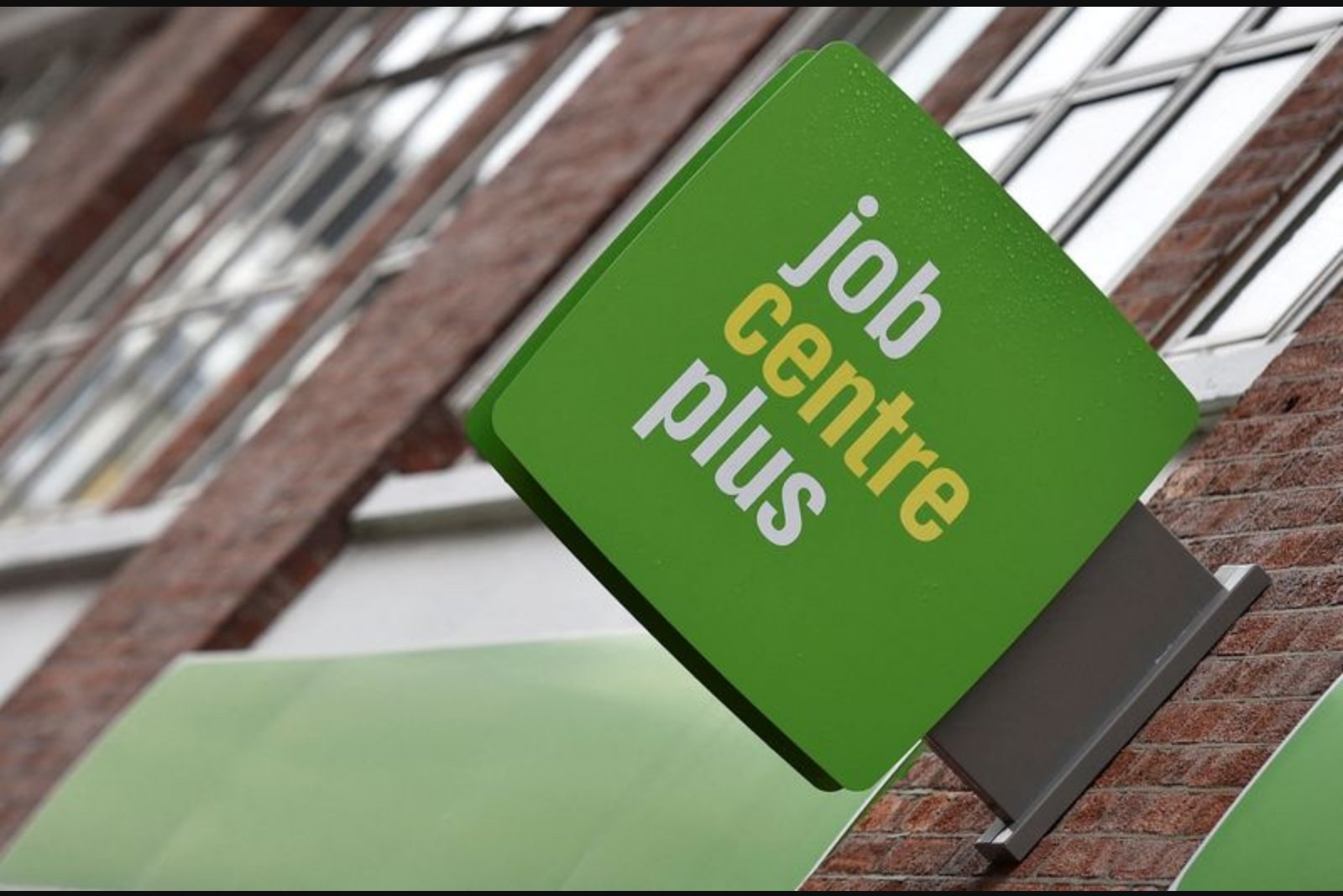 UK Hiring Indicators Show Signs of Stabilising as Pay Pressure Eases