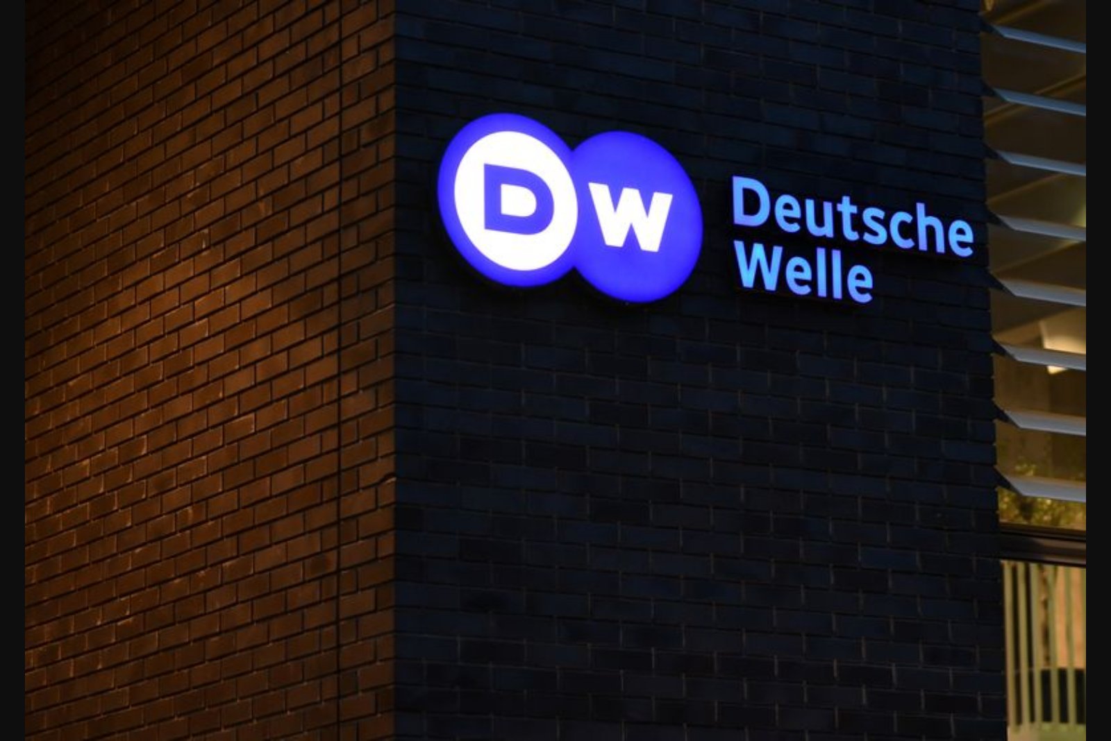 Deutsche Welle Correspondent Held in Turkey on Charges Tied to Social Media Posts