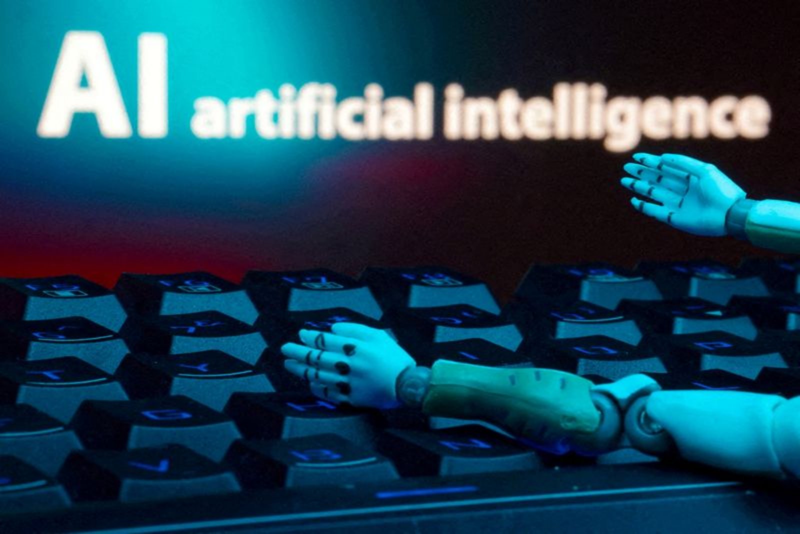 Small-cap U.S. Tech Stocks Draw Investor Dollars as AI Interest Widens
