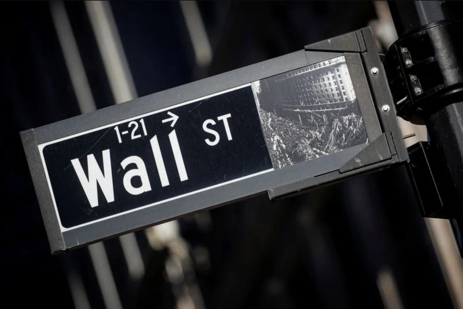 Fund managers most upbeat since February as AI spending and hopes for easier Fed lift sentiment