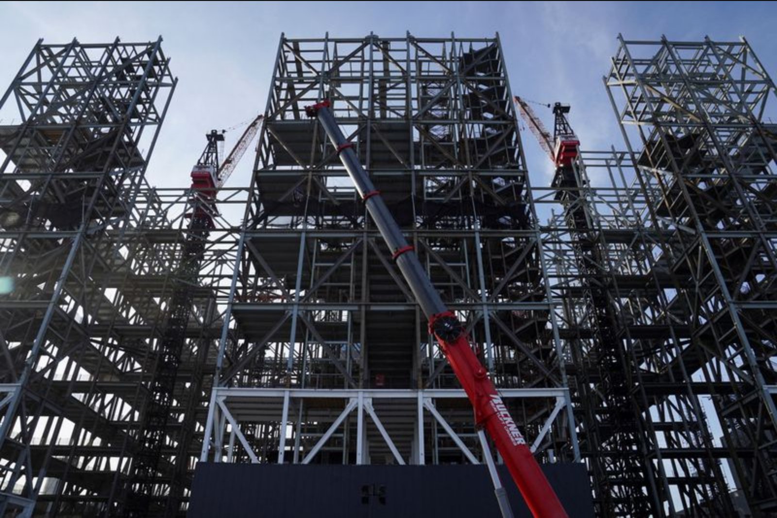 SpaceX Pushes Next Starship Flight Into May, Musk Says