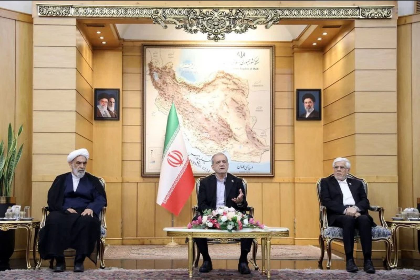 Iran Signals Possible Hormuz Deal at UN as Gulf Leaders Meet with US