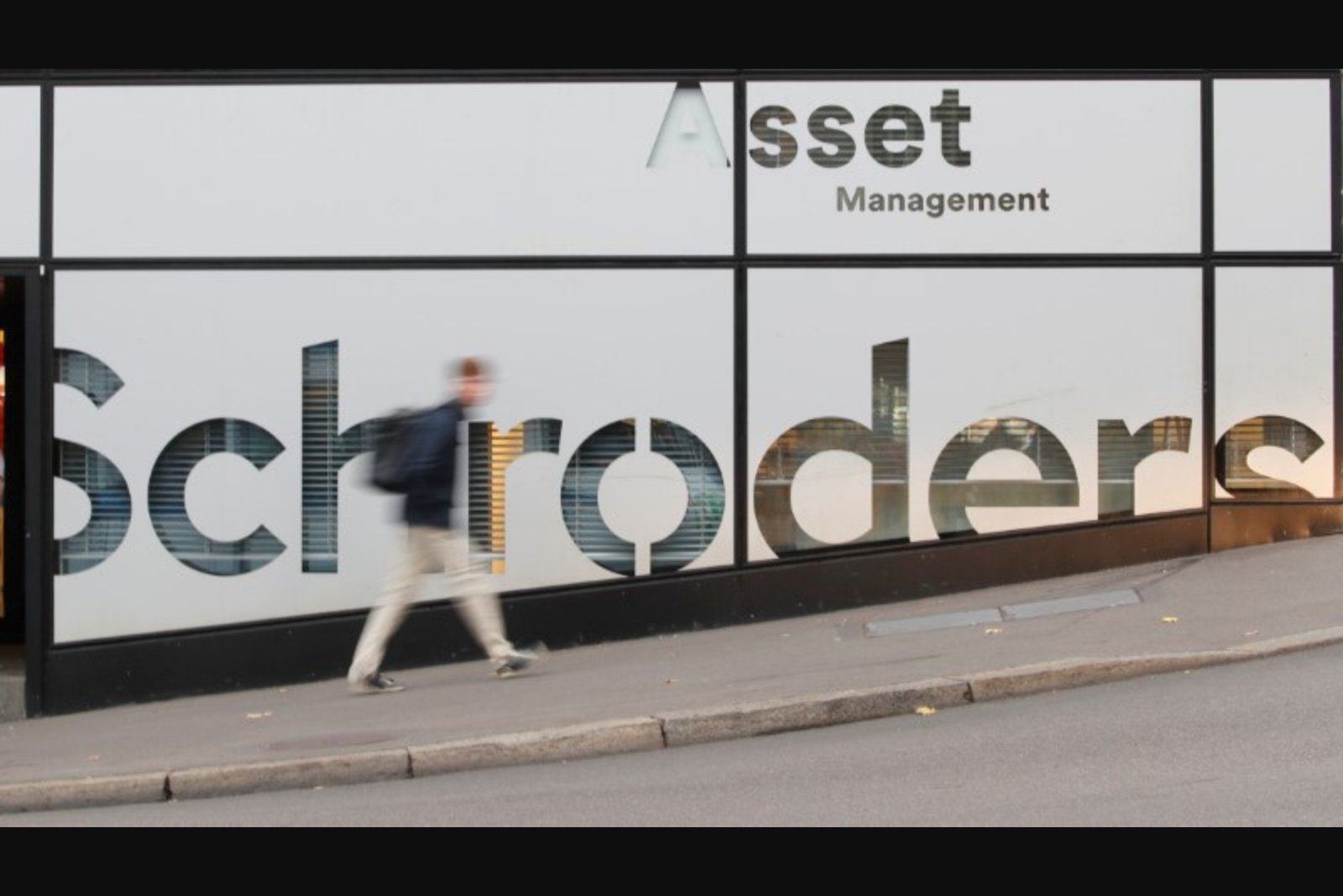 Schroders to Exit Its Wholly-Owned China Fund Unit, Agrees Sale of Products to Neuberger Berman