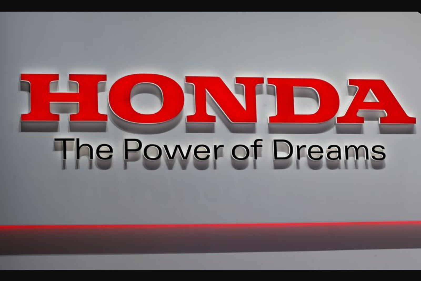 Honda Cuts FY2025/26 Forecast, Flags Up to ¥2.5 Trillion Hit From EV Strategy Shift