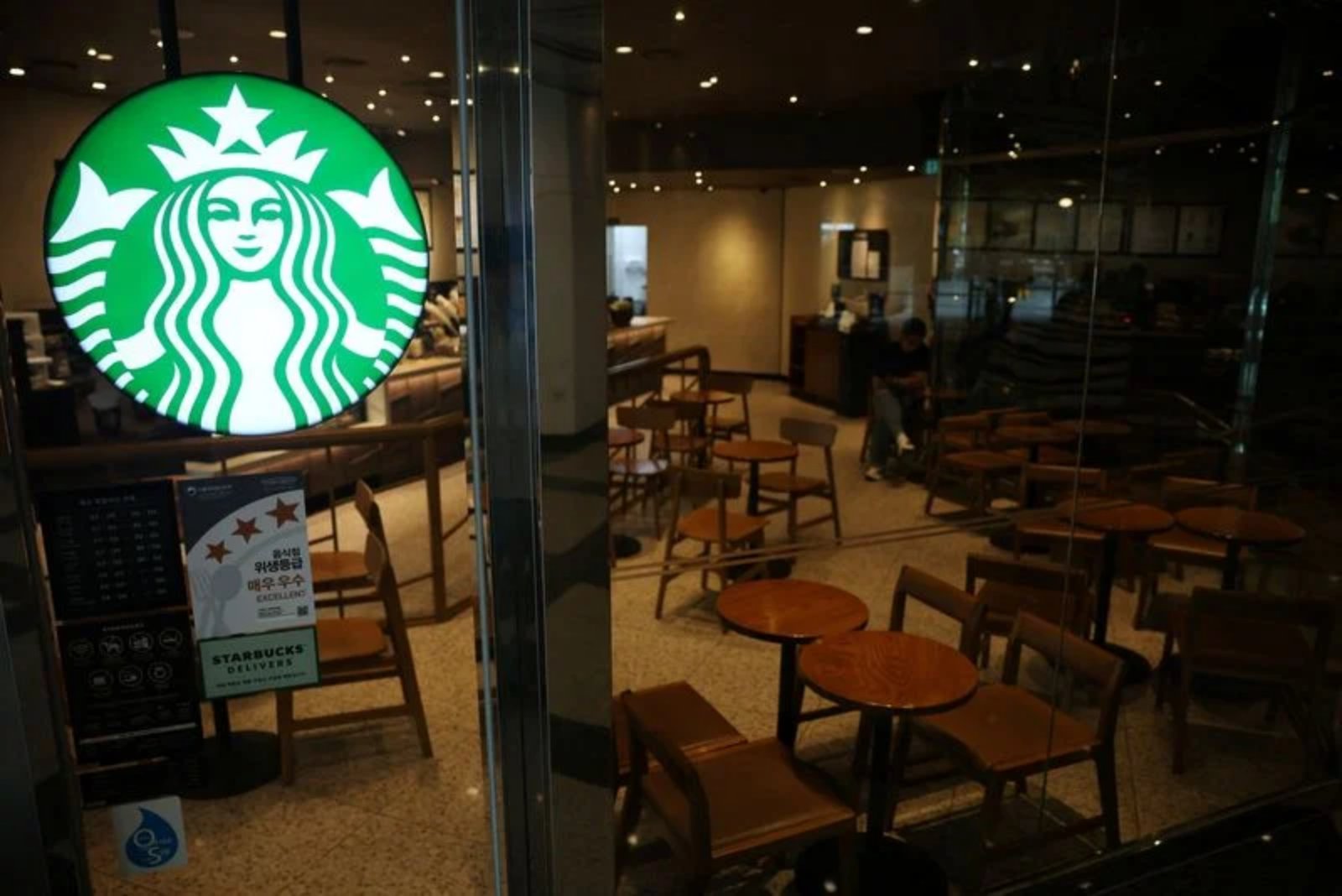 Starbucks Korea to Close Nationwide for Staff History and Sensitivity Training After Marketing Backlash